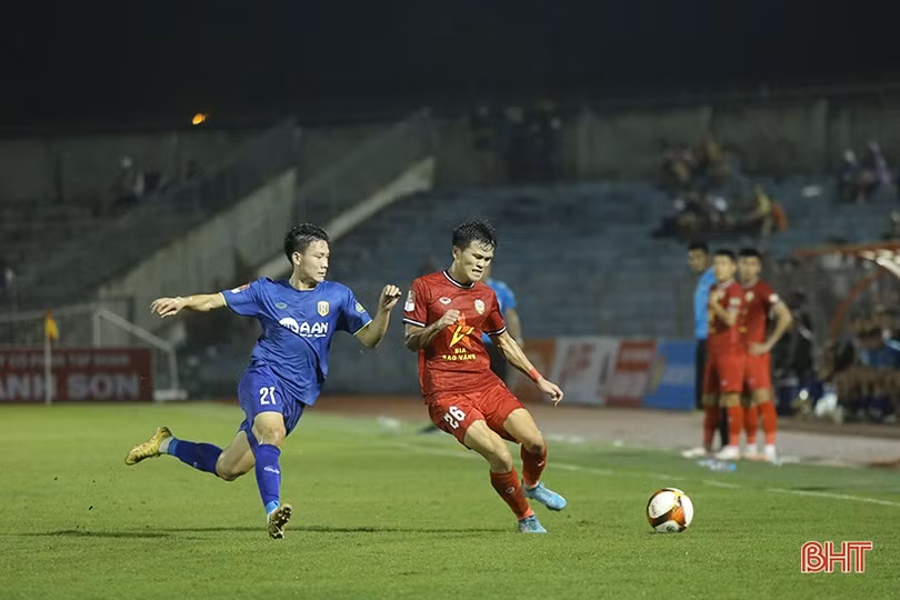 Những vấn đề của Hồng Lĩnh Hà Tĩnh sau trận hòa derby xứ Nghệ