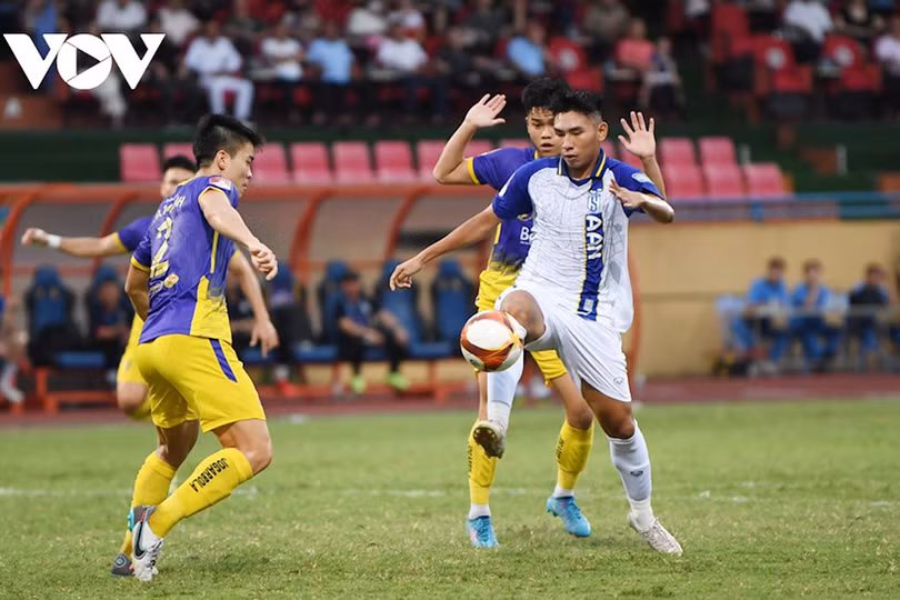 Những cuộc đọ sức “tay đôi” trong trận derby xứ Nghệ