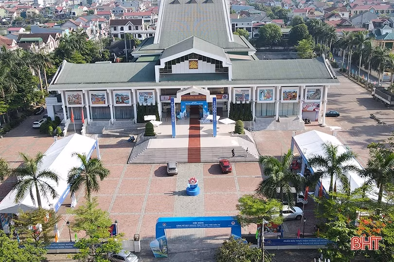 Địa điểm nào được ưu tiên tổ chức hội chợ thương mại năm 2024?