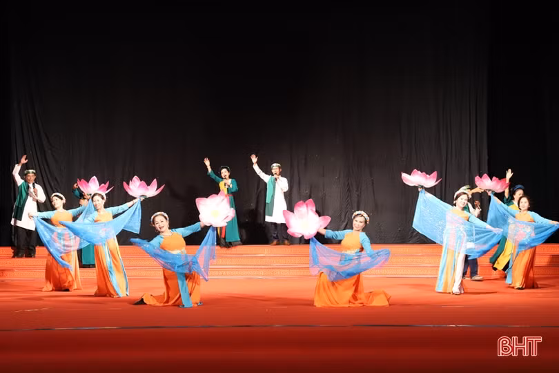 Hà Tĩnh có 4 tiết mục tham gia Liên hoan Tiếng hát người cao tuổi toàn quốc