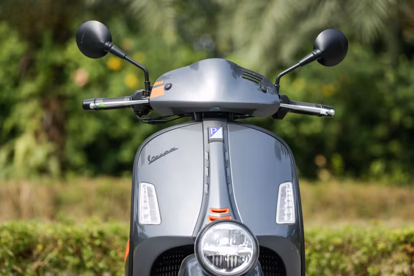 Vespa GTV 300 HPE - xe ga phong cách cổ điển giá 159,8 triệu đồng