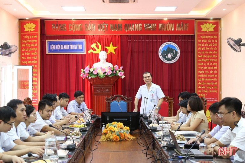 Bác sỹ Hà Tĩnh cập nhật kiến thức đặt tĩnh mạch trung tâm từ ngoại biên