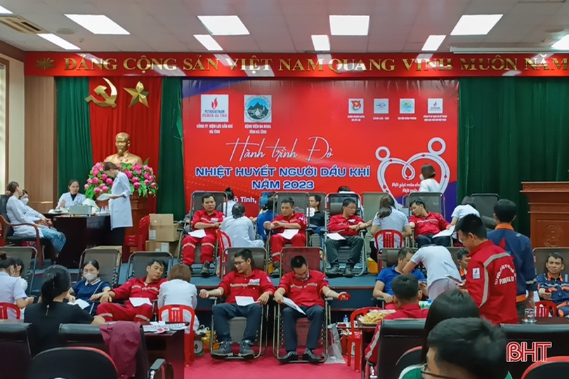 “Hành trình đỏ - Nhiệt huyết người dầu khí” thu về 101 đơn vị máu