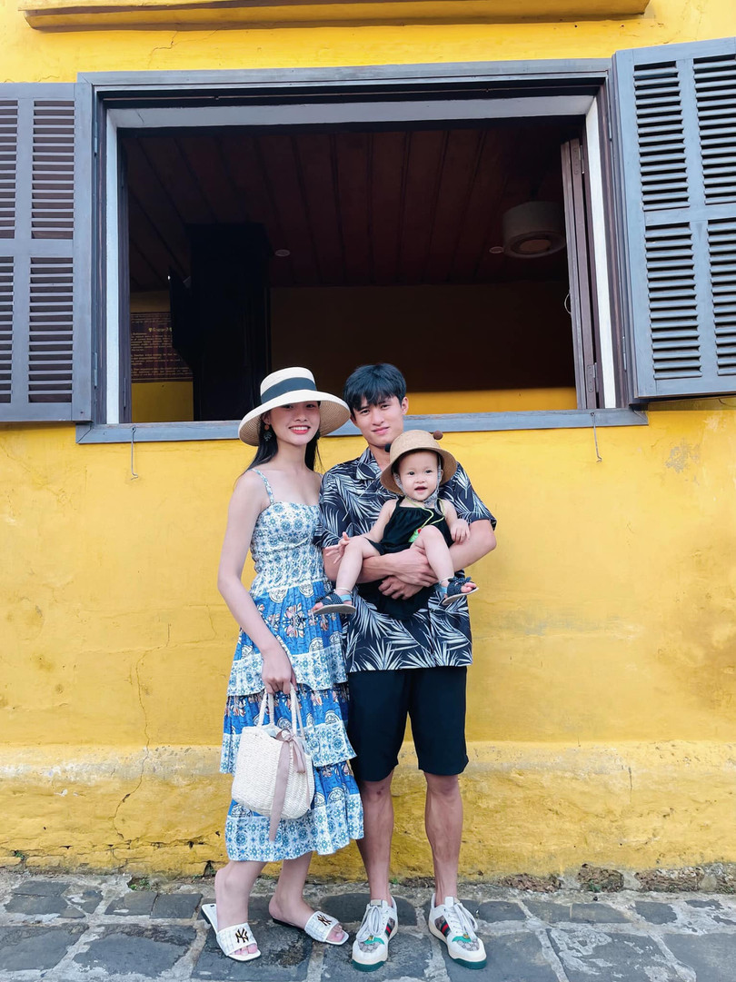 VĐV điền kinh Hà Tĩnh được cô vợ xinh đẹp khích lệ sau khi giành HCV