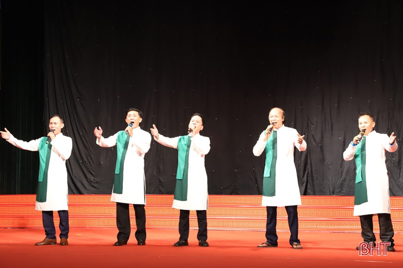 Hà Tĩnh có 4 tiết mục tham gia Liên hoan Tiếng hát người cao tuổi toàn quốc