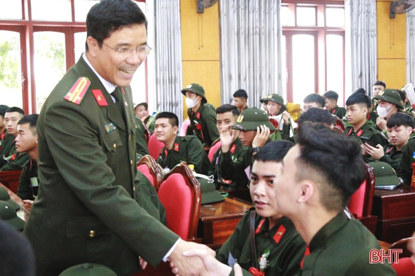 Nhiều thanh niên Hà Tĩnh tự nguyện tham gia nghĩa vụ công an nhân dân