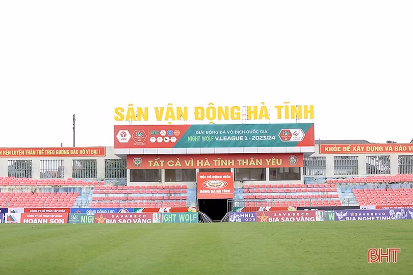 Sân Hà Tĩnh sẵn sàng cho trận derby xứ Nghệ