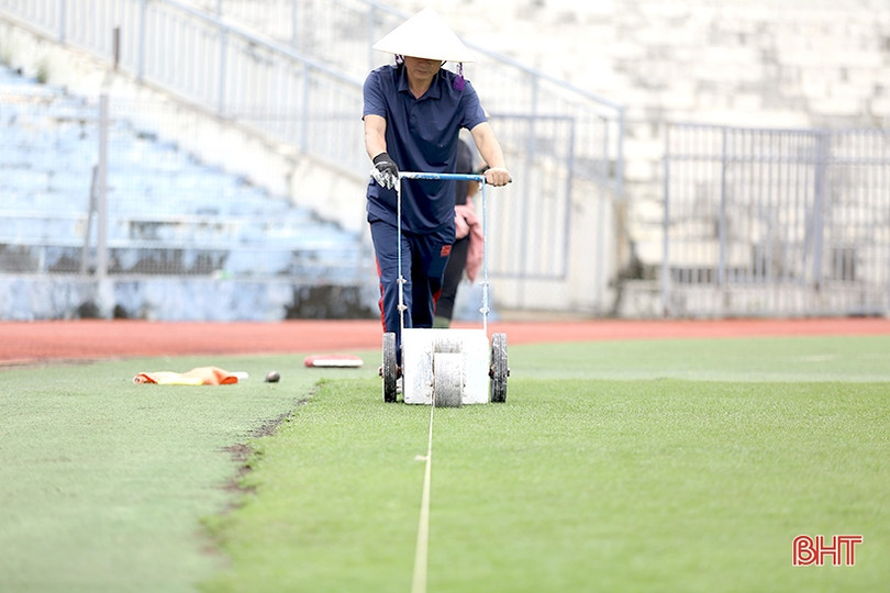 Sân Hà Tĩnh sẵn sàng cho trận derby xứ Nghệ