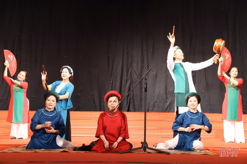 Hà Tĩnh có 4 tiết mục tham gia Liên hoan Tiếng hát người cao tuổi toàn quốc