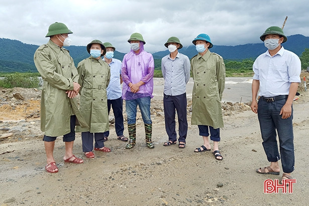 Lên phương án đảm bảo an toàn các công trình đang thi công ở Hương Sơn
