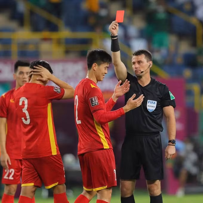 ĐT Việt Nam: Không yêu cũng đừng nói lời cay đắng