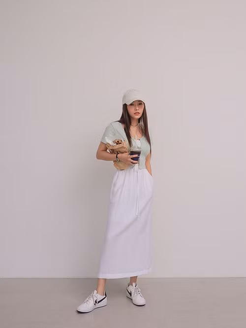 Phối trang phục dệt kim để set đồ mùa thu của phái đẹp thêm cuốn hút