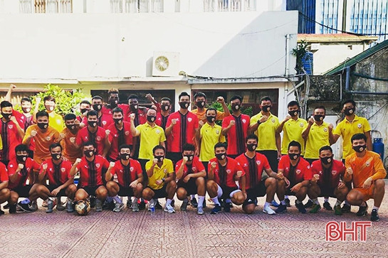 Hồng Lĩnh Hà Tĩnh ra quân tập luyện, chuẩn bị cho mùa giải mới