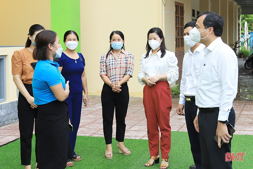 Bí thư Tỉnh ủy Hà Tĩnh kiểm tra cơ sở vật chất trường học tại Cẩm Xuyên