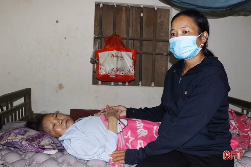 MS2111: Xót thương cảnh mẹ già bệnh nặng nuôi 2 con bị thiểu năng trí tuệ