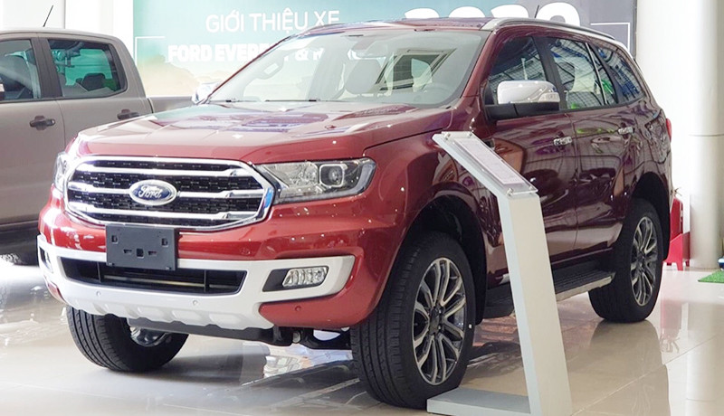 Loạt xe tự “cắt máu” giảm giá sâu: Kẻ sắp đón bản mới, người ế phải kích cầu - Ảnh 5. Hàng loạt xe ô tô giảm giá sâu: Đón bản mới và ế ẩm kích cầu