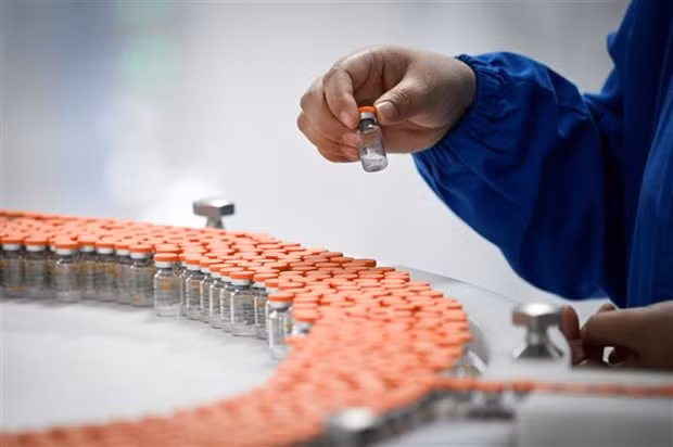 IFPMA: Có đủ vaccine ngừa COVID-19 cho dân số toàn cầu