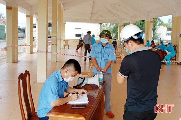 134 mẫu test nhanh tại cảng cá Cửa Sót âm tính với virus SARS-CoV-2