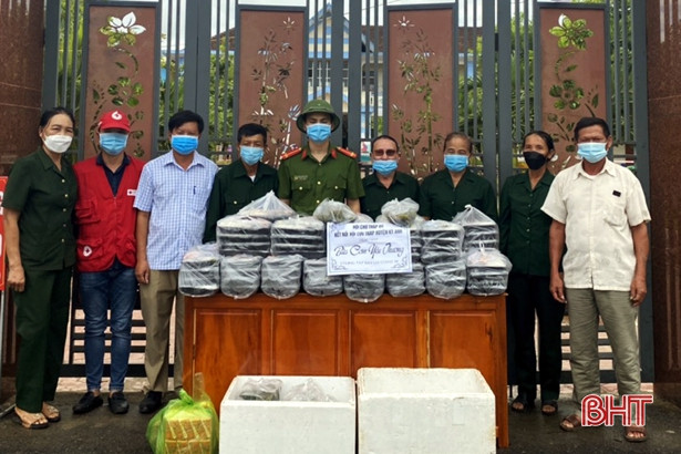 Huyện Kỳ Anh hỗ trợ hơn 71 ngàn suất cơm cho các khu cách ly tập trung