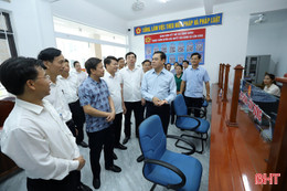 Xây dựng đội ngũ cán bộ cấp xã năng động, gần dân, vì Nhân dân phục vụ