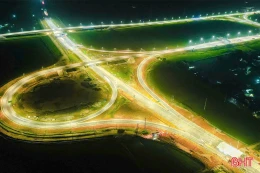 "Lên đèn" các nút giao cao tốc Bắc - Nam đoạn qua Hà Tĩnh
