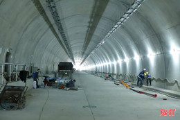 Nước rút thông xe kỹ thuật hầm Đèo Ngang nối Hà Tĩnh và Quảng Trị
