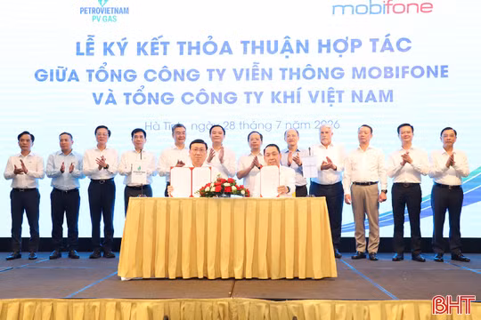 Phối hợp hoàn thiện Đề án Trung tâm Công nghiệp - Năng lượng sinh thái tại KKT Vũng Áng