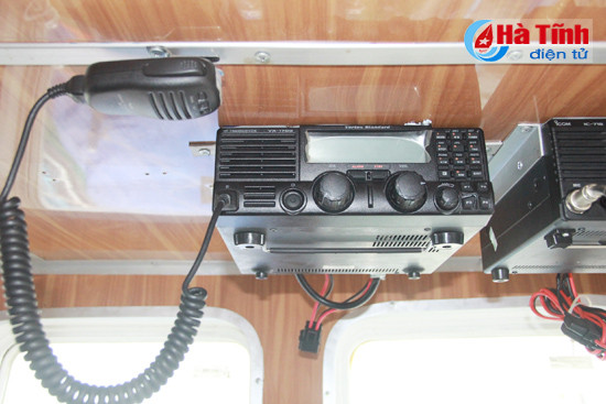 seabank ha tinh trao 5 may bo dam tam xa cho ngu dan