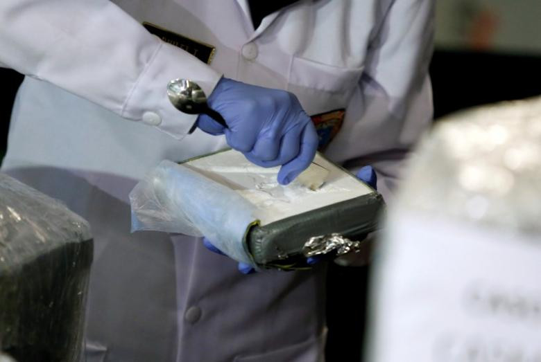benin thu giu 54 kg cocaine tu brazil