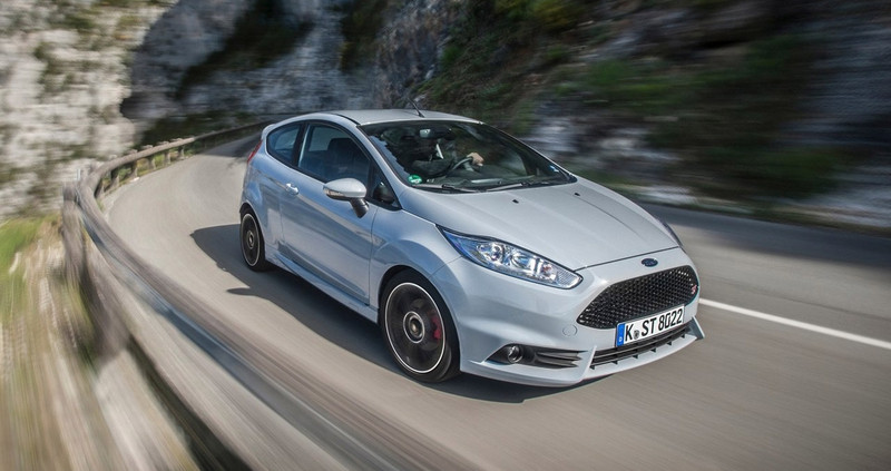 ford fiesta the he moi chuan bi trinh lang