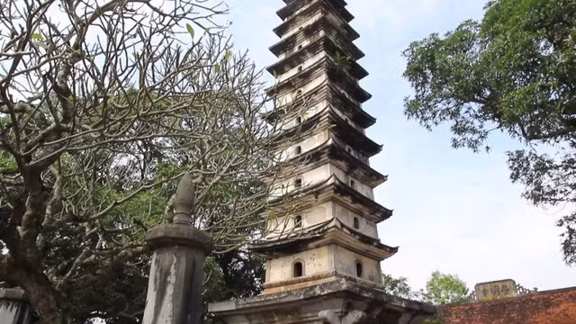 kham pha cac dia danh tren dong tien viet nam