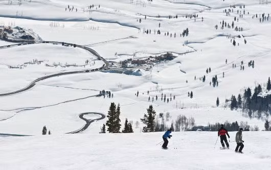 10 diem du lich chao thang 12