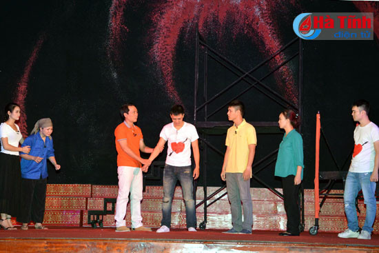 mot nha thong diep sau sac ve phong chong hiv aids