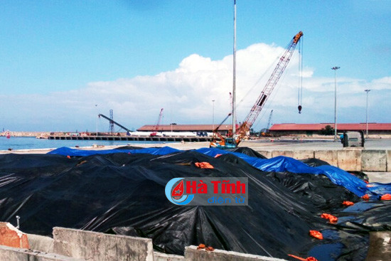 khong co chuyen tau la xa thai xuong bien vung ang