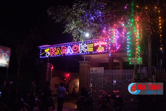 hon chien luc di hat karaoke 1 nguoi bi dam thung tim dan den tu vong