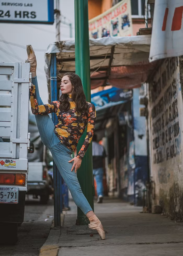 ballet tren duong pho mexico thong diep manh me gui den ong trump