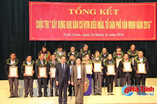 nghi xuan trao giai cuoc thi xay dung khu dan cu kieu mau