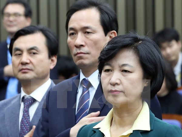 cac dang han quoc nhat tri tham van lanh dao cac tap doan kinh te