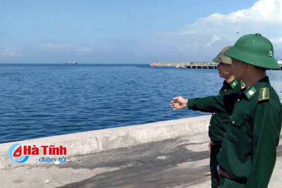 khong co chuyen tau la xa thai xuong bien vung ang