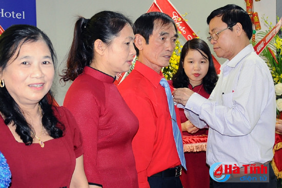 gap mat truyen thong ky niem 70 nam thanh lap hoi chu thap do viet nam