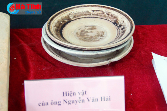 bao tang ha tinh tiep nhan 40 tai lieu hien vat co