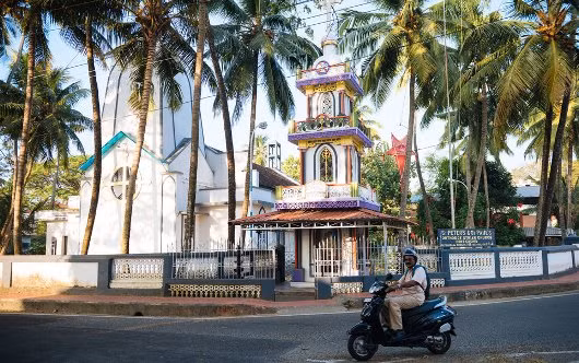 10 diem du lich chao thang 12