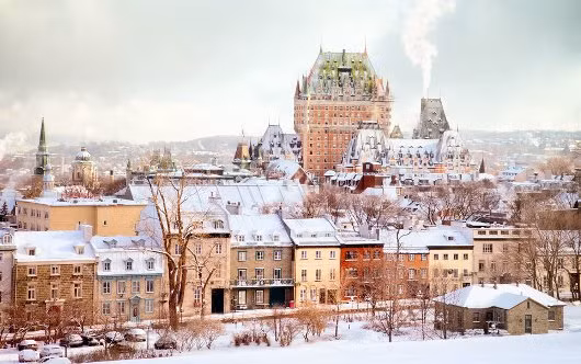 10 diem du lich chao thang 12