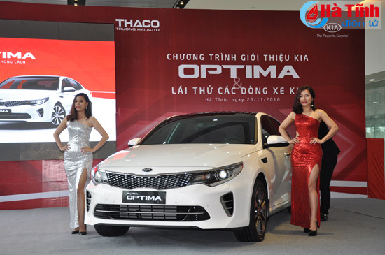kia optima 2016 ra mat khach hang ha tinh