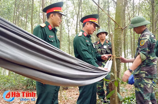 huong khe to chuc dien tap chi huy tham muu tren ban do thuc dia