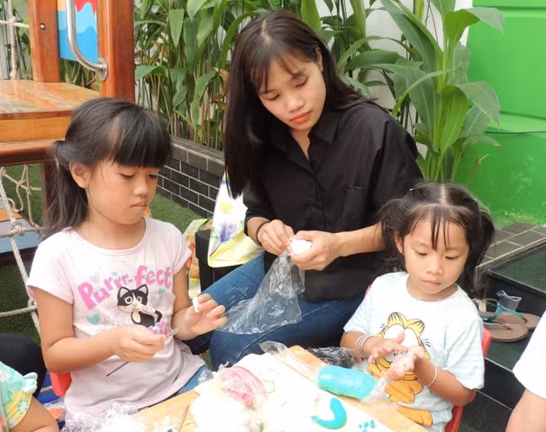 phan lon phu huynh viet cho rang con rat ngoan