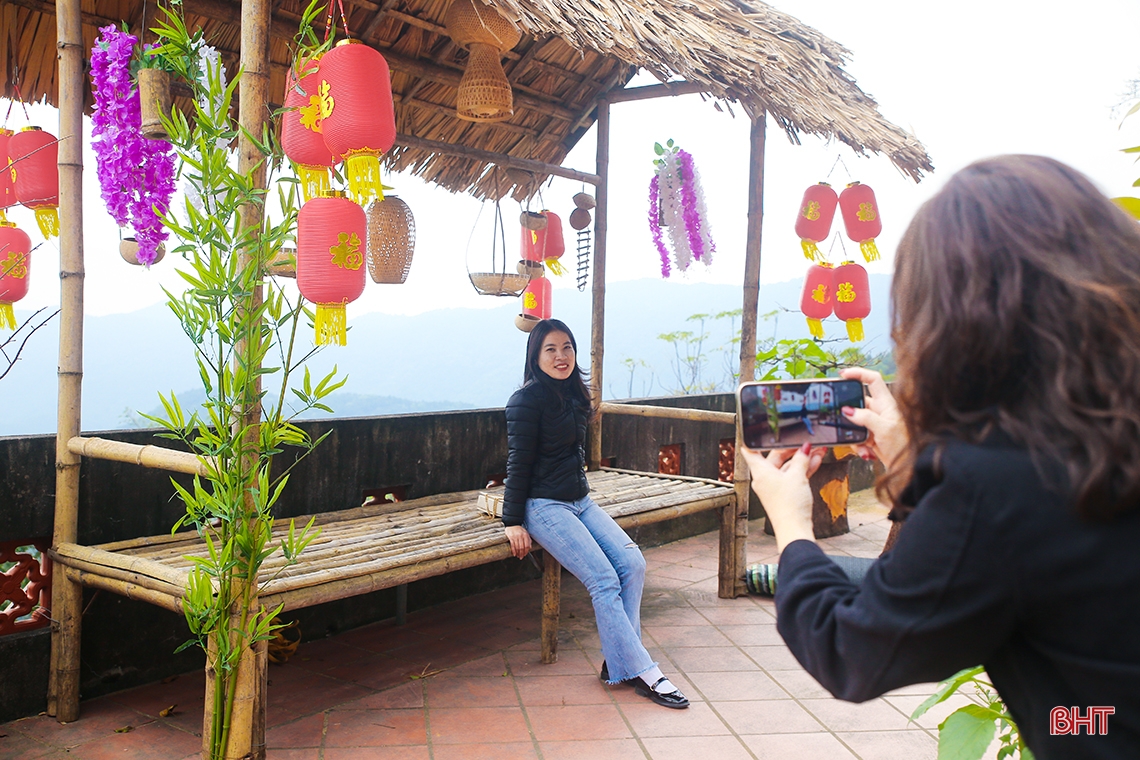 Chùa Hương Tích Hà Tĩnh - điểm “check in” đậm sắc xuân