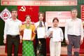 3 học sinh dân tộc thiểu số vinh dự đứng vào hàng ngũ của Đảng