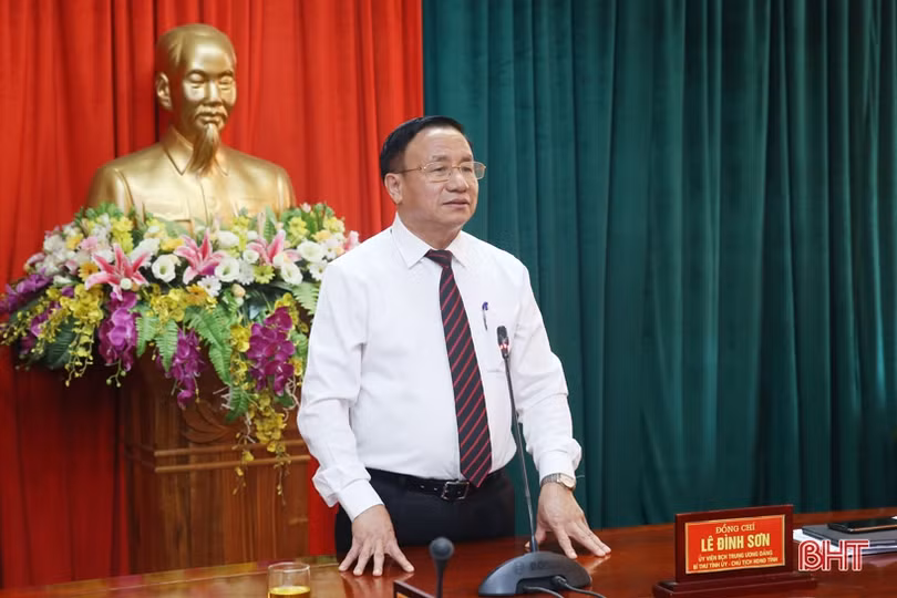 Lãnh đạo Trung ương, Hà Tĩnh chúc mừng Giám đốc Công an các tỉnh Nghệ An, Quảng Bình