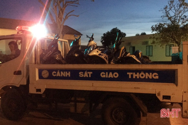 Cẩm Xuyên: 50 học sinh, sinh viên vi phạm ATGT bị phạt gần 60 triệu đồng